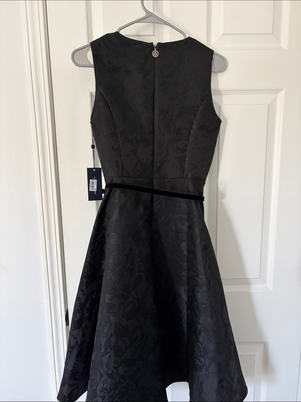 Tommy Hilfiger Black Floral Jacquard Midi Dress with Slim Belt - Picture 4 of 6